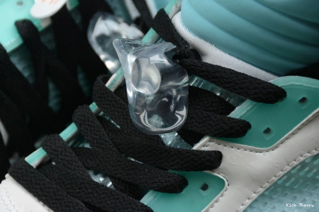 Kick Theory Island 5 CN2932-100 Jordan Green Air 0817